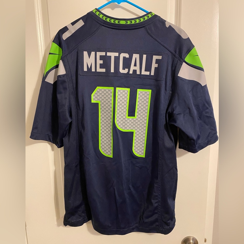 Seahawks DK Metcalf, Nike on field jersey